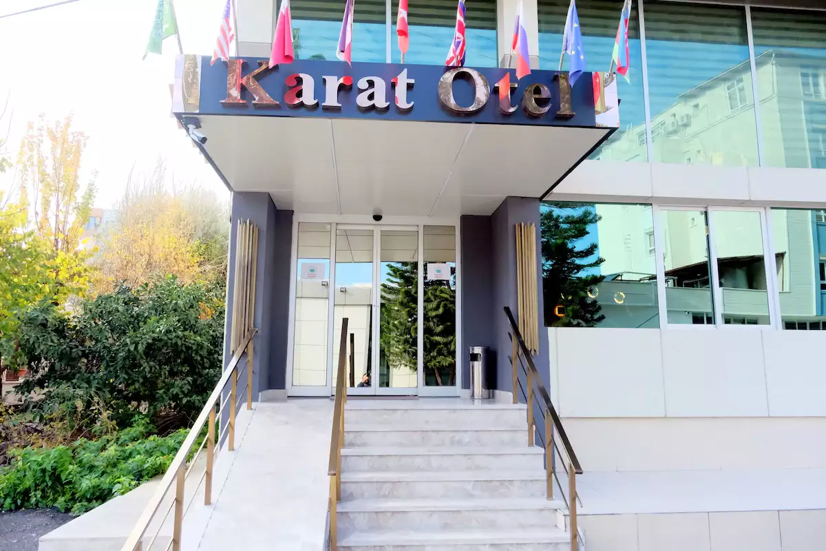 Karat Otel